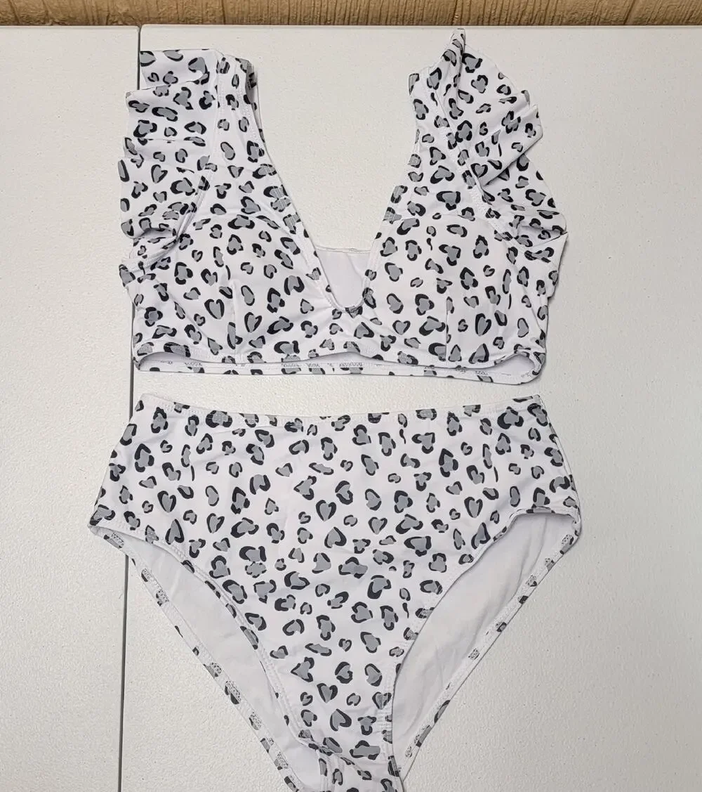 2 Piece Black & White Leopard Print Cap Style Sleeve Bikini sz M